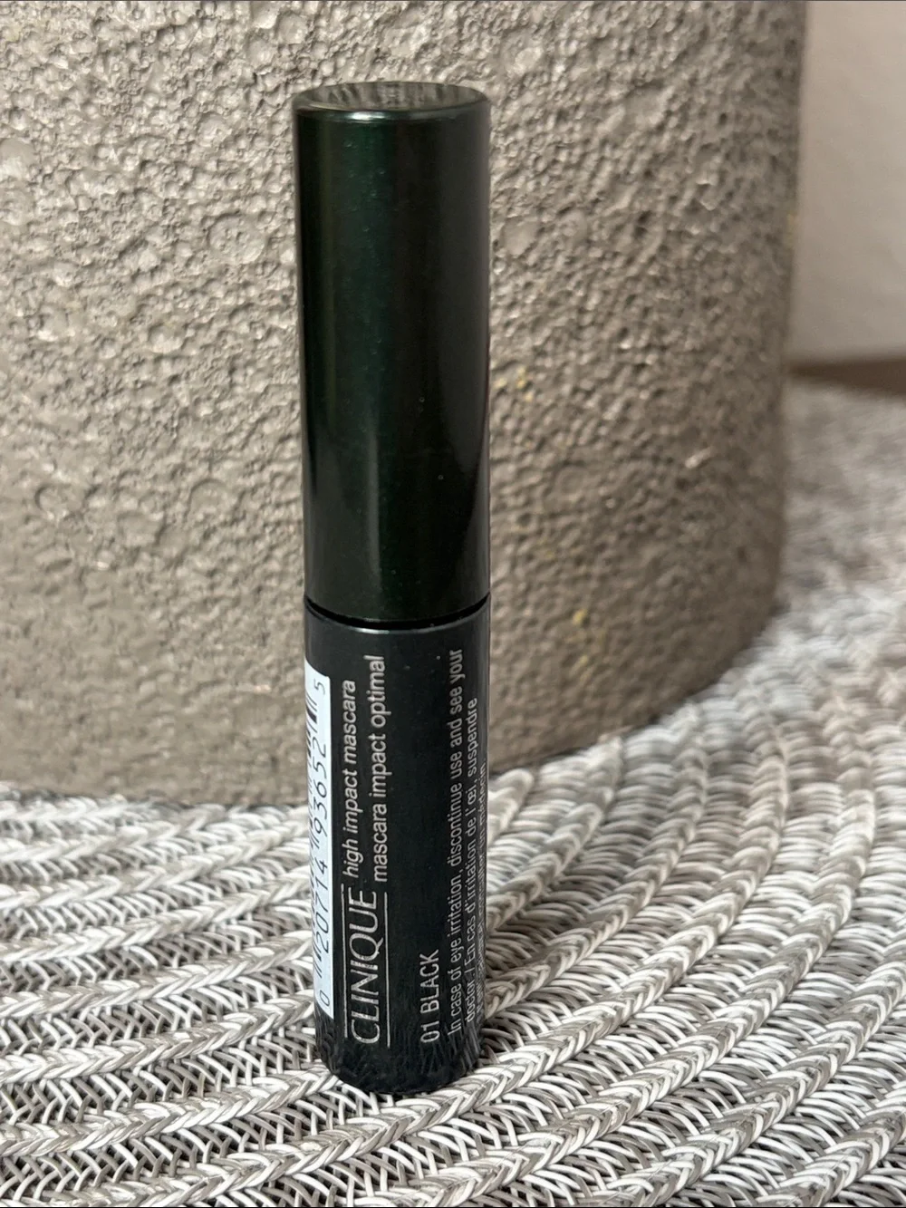 ❤️$3 NWT Clinique High Impact Mascara in Black 3.5ml